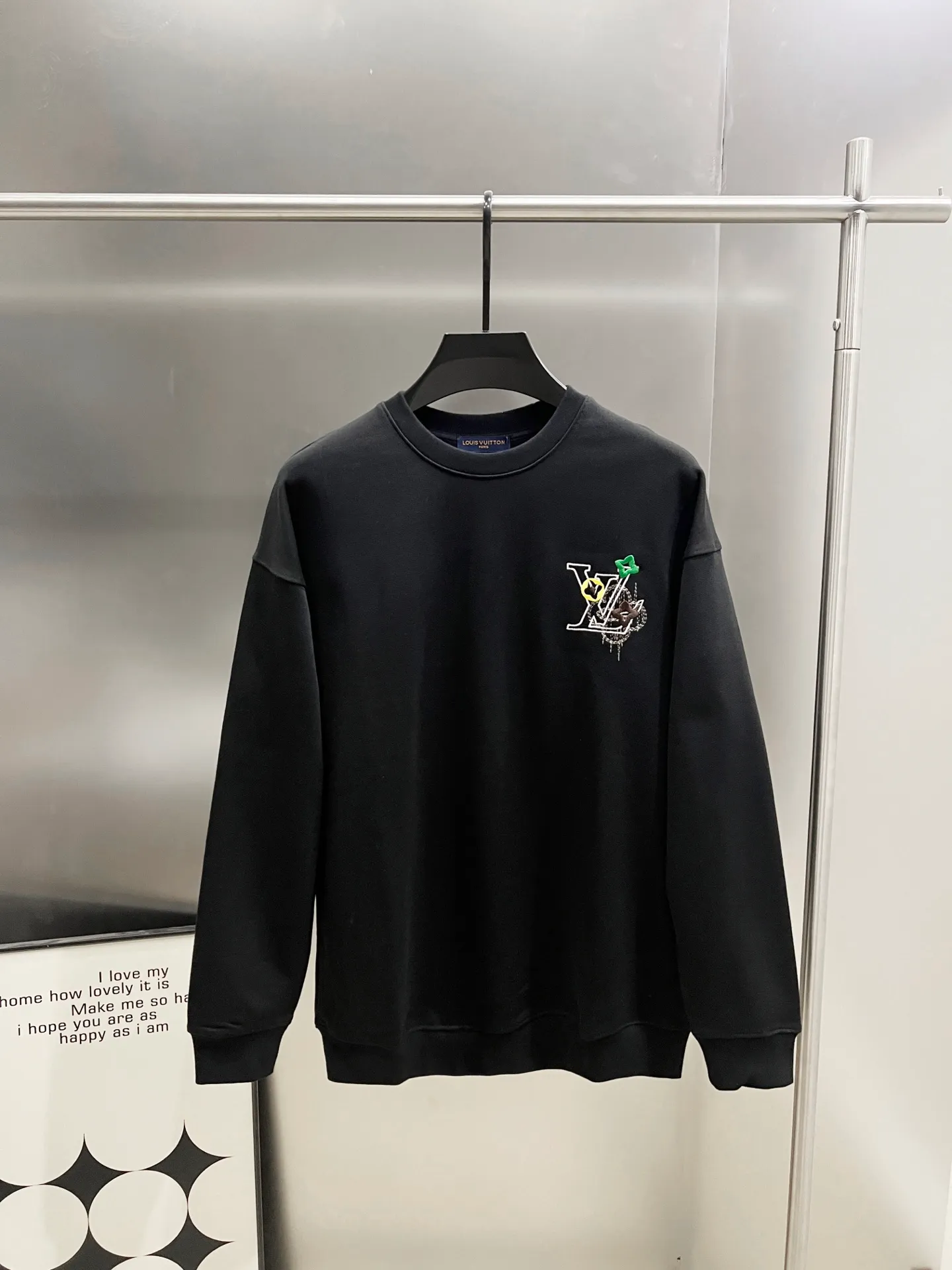 🅿️290 1v Louis* 2025 autumn and winter new style, customized 430g double yarn fabric, round neck long-sleeved sweatshirt, classic three-dimensional embroidery design, high-end version! The same loose version for men and women S M L XL XXL five sizes color black white